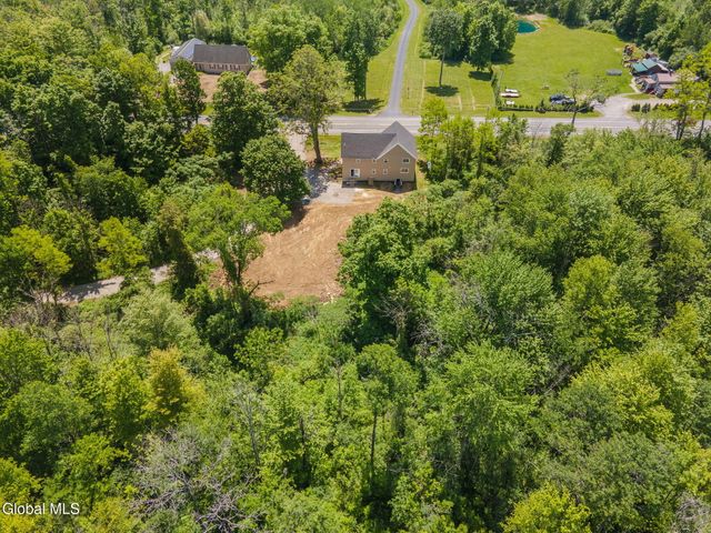 5 White Road, Milton, NY 12020