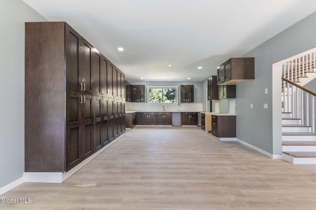 5 White Road, Milton, NY 12020