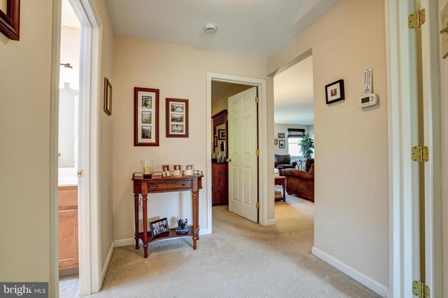 2422 MAGNOLIA DR, Gilbertsville, PA 19525