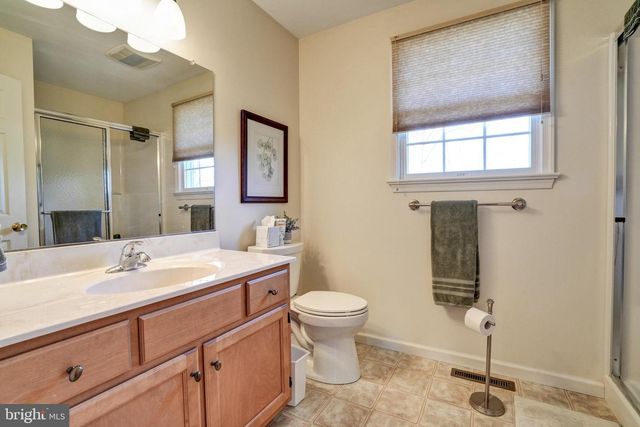 2422 MAGNOLIA DR, Gilbertsville, PA 19525