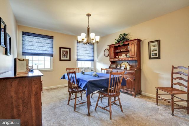 2422 MAGNOLIA DR, Gilbertsville, PA 19525