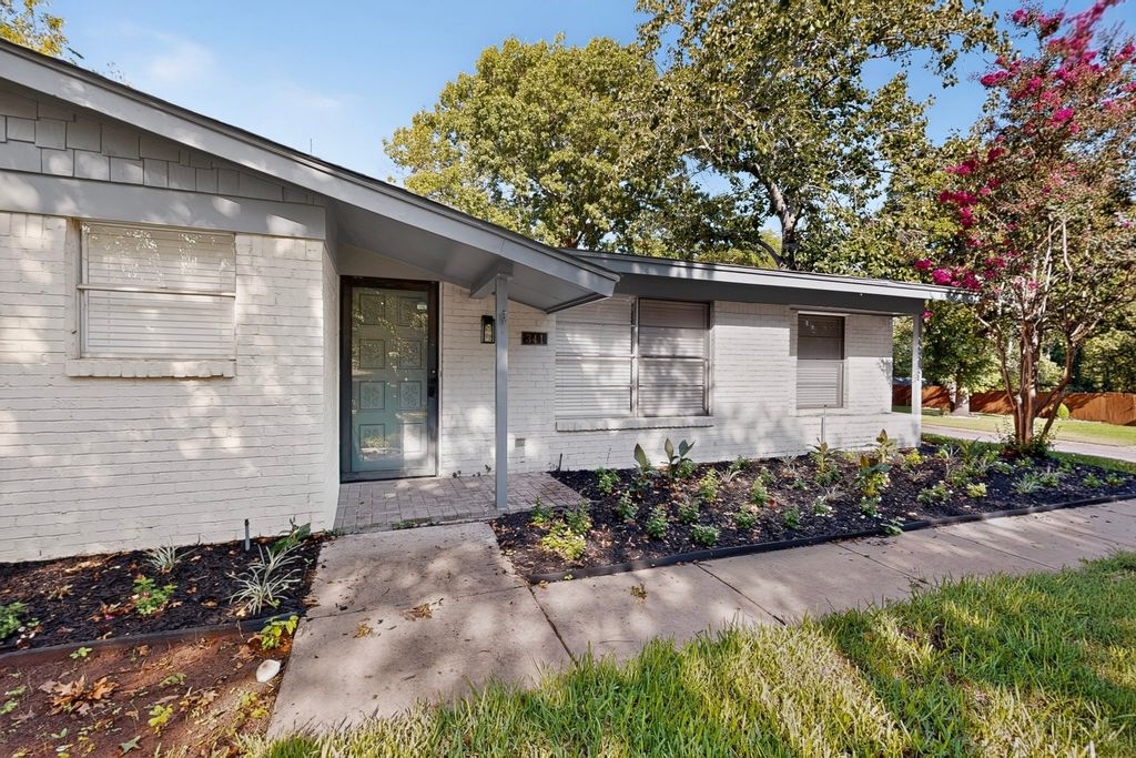 341 Arcadia Street, Hurst, TX 76053 — photo 4