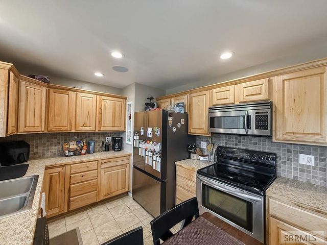 1406 Zener, Pocatello, ID 83201