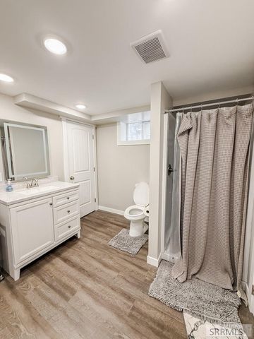 1406 Zener, Pocatello, ID 83201