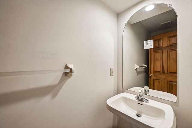 4542 Carrington Way, Hilliard, OH 43026
