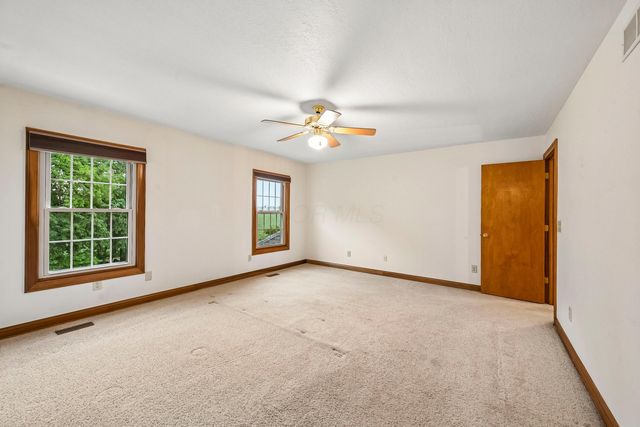 4542 Carrington Way, Hilliard, OH 43026