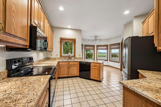 4542 Carrington Way, Hilliard, OH 43026