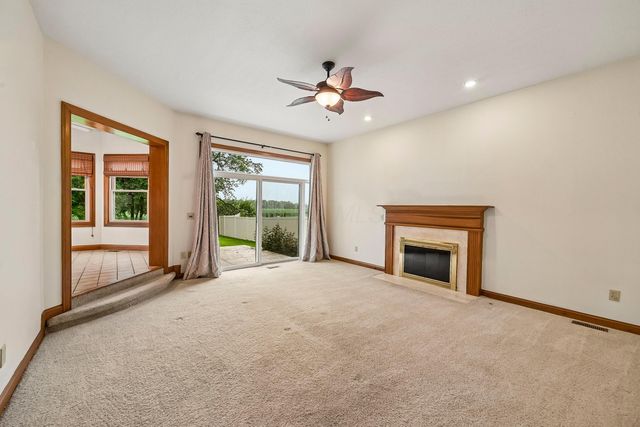 4542 Carrington Way, Hilliard, OH 43026