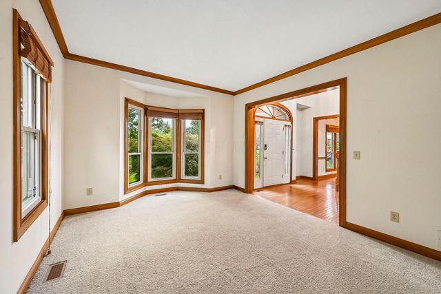 4542 Carrington Way, Hilliard, OH 43026