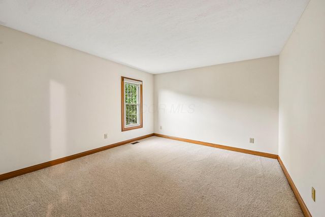4542 Carrington Way, Hilliard, OH 43026