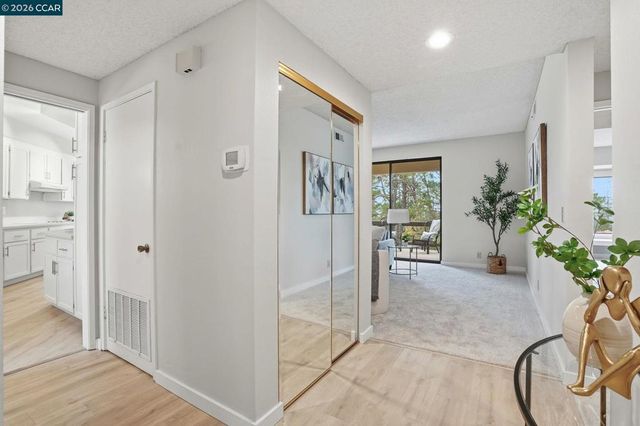 1221 Avenida Sevilla 1B, Walnut Creek, CA 94595