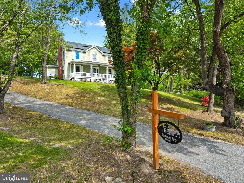 Image 1 of property listing at 14401 WINDY OAK CIR, Upper Marlboro, MD 20772