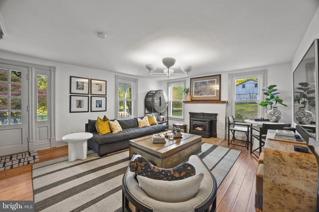 Image 10 of property listing at 14401 WINDY OAK CIR, Upper Marlboro, MD 20772