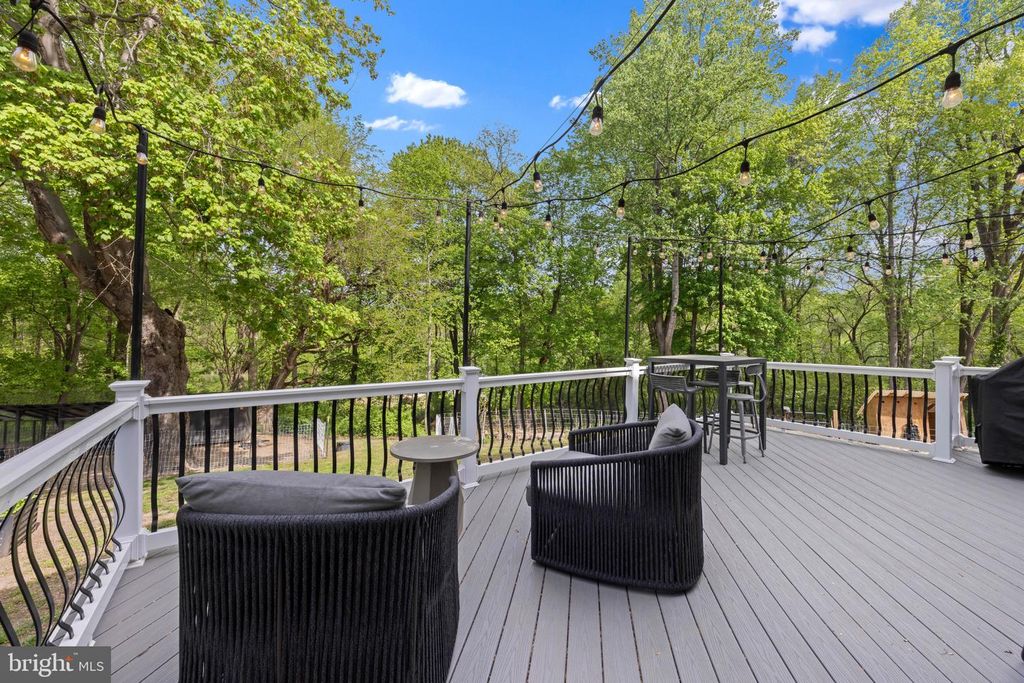 Image 29 of property listing at 14401 WINDY OAK CIR, Upper Marlboro, MD 20772