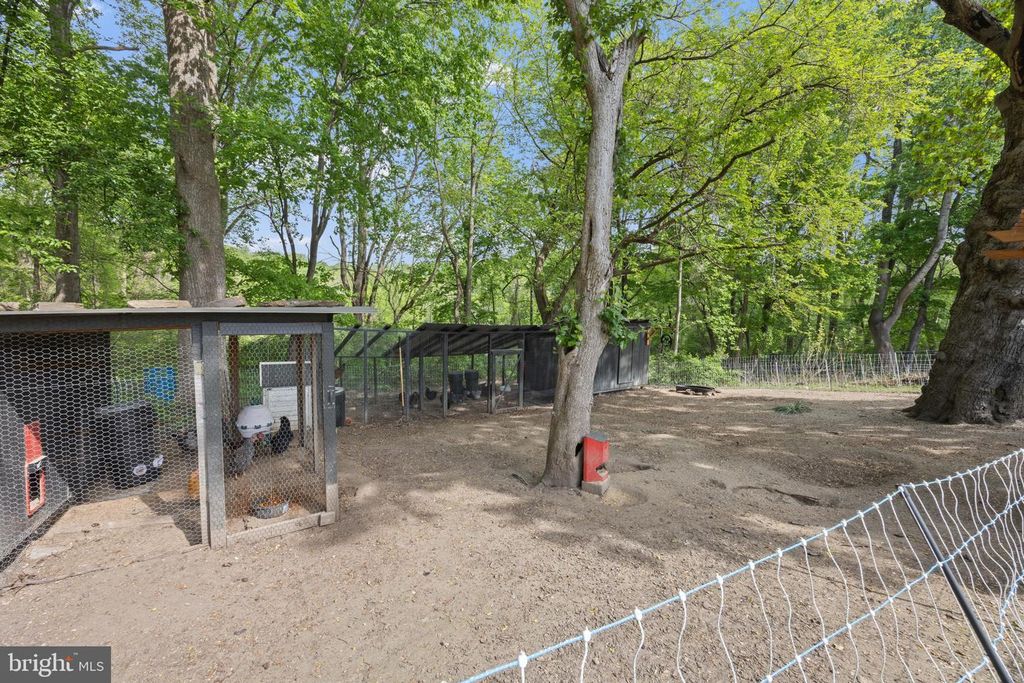 Image 34 of property listing at 14401 WINDY OAK CIR, Upper Marlboro, MD 20772