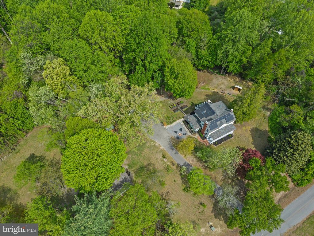 Image 37 of property listing at 14401 WINDY OAK CIR, Upper Marlboro, MD 20772