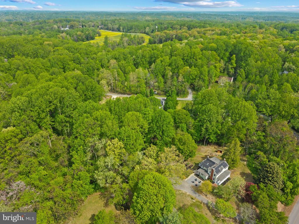 Image 40 of property listing at 14401 WINDY OAK CIR, Upper Marlboro, MD 20772