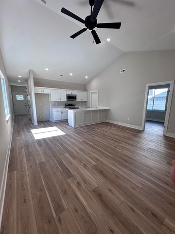552 N Dellrose Ave, Wichita, KS 67208