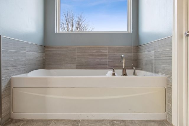 11330 S Highland Drive, Plainfield, IL 60585