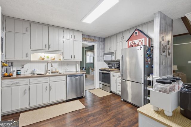 1341 Sommerset Drive, Lawrenceville, GA 30043