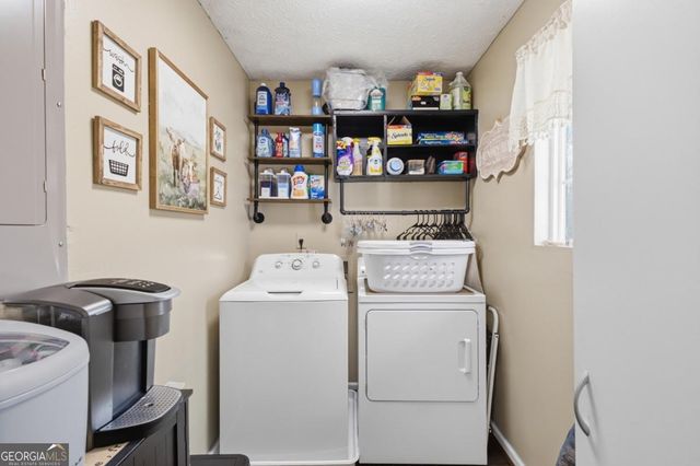 1341 Sommerset Drive, Lawrenceville, GA 30043