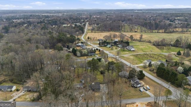 1341 Sommerset Drive, Lawrenceville, GA 30043