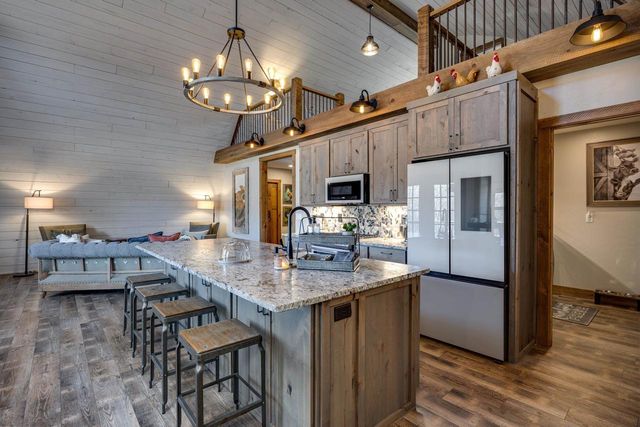 6396 Hayden Road, Sun Prairie, WI 53590