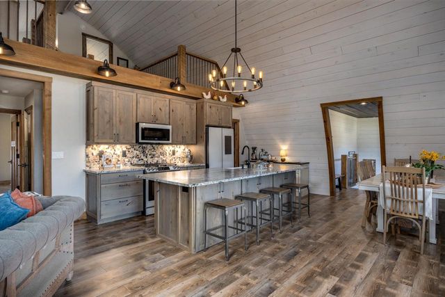 6396 Hayden Road, Sun Prairie, WI 53590