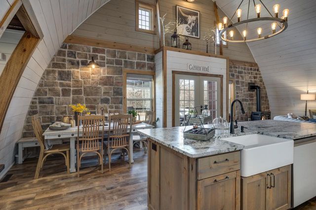 6396 Hayden Road, Sun Prairie, WI 53590