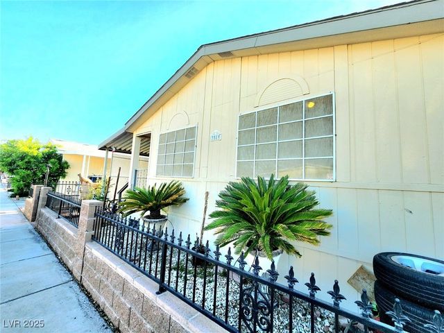 3519 Isle Royale Drive, Las Vegas, NV 89122