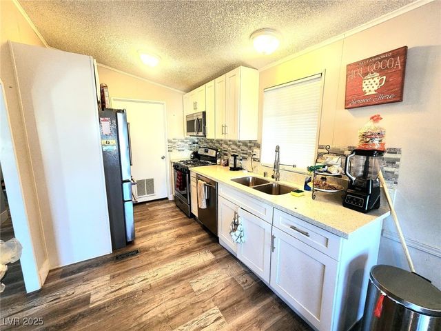 3519 Isle Royale Drive, Las Vegas, NV 89122