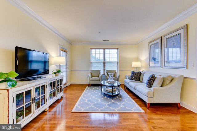 100 MIDDLESEX BLVD #211, Plainsboro, NJ 08536
