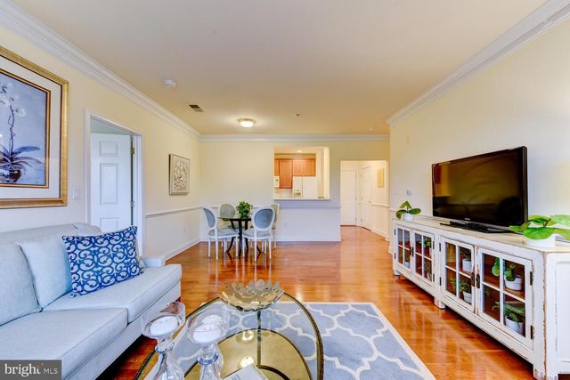 100 MIDDLESEX BLVD #211, Plainsboro, NJ 08536