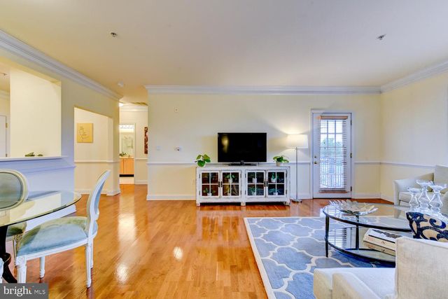 100 MIDDLESEX BLVD #211, Plainsboro, NJ 08536