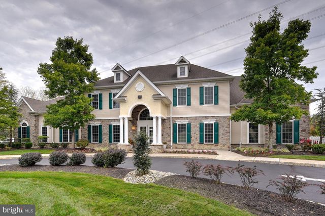 100 MIDDLESEX BLVD #211, Plainsboro, NJ 08536