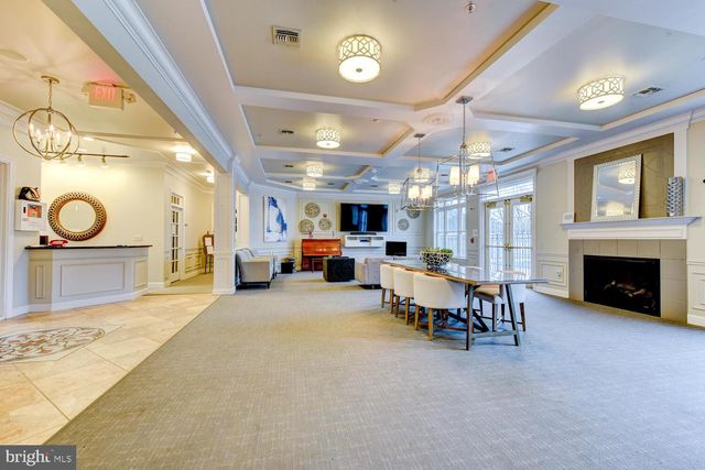 100 MIDDLESEX BLVD #211, Plainsboro, NJ 08536