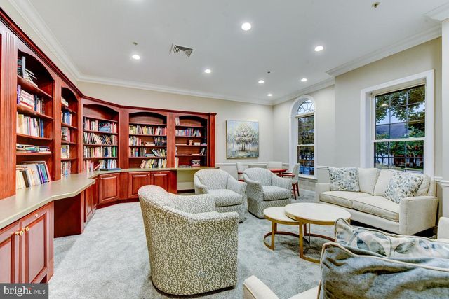 100 MIDDLESEX BLVD #211, Plainsboro, NJ 08536
