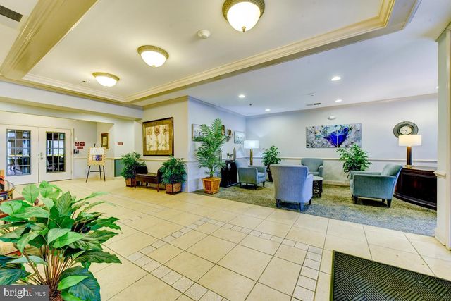 100 MIDDLESEX BLVD #211, Plainsboro, NJ 08536