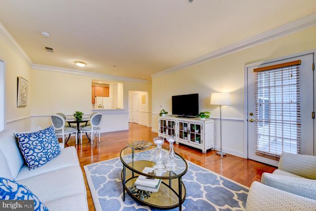 100 MIDDLESEX BLVD #211, Plainsboro, NJ 08536