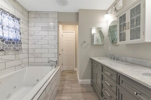 7112 CHATUM LIGHT RUN, Bradenton, FL 34212