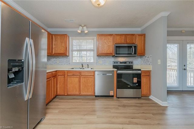 2 Ponderosa Court, Greensboro, NC 27406