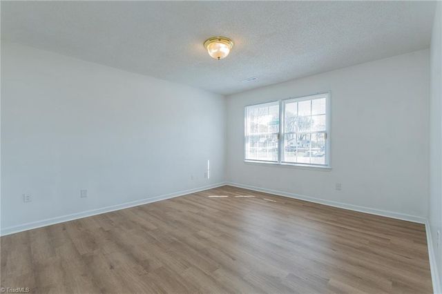 2 Ponderosa Court, Greensboro, NC 27406