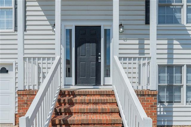 2 Ponderosa Court, Greensboro, NC 27406