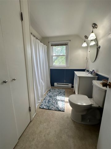 702 N 2nd Avenue, Winterset, IA 50273