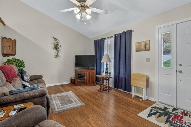 12194 Cedar Circle Drive, Ste Genevieve, MO 63670