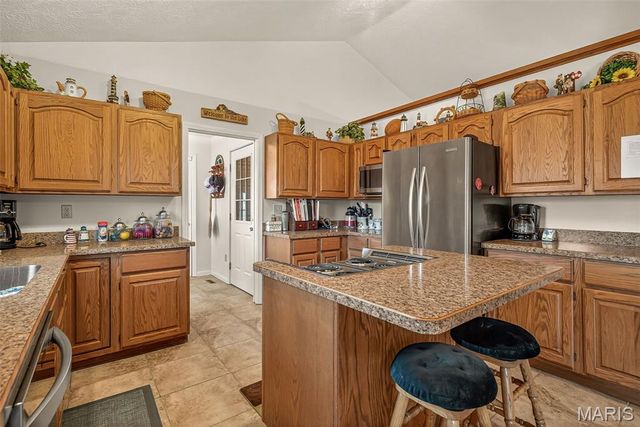 12194 Cedar Circle Drive, Ste Genevieve, MO 63670