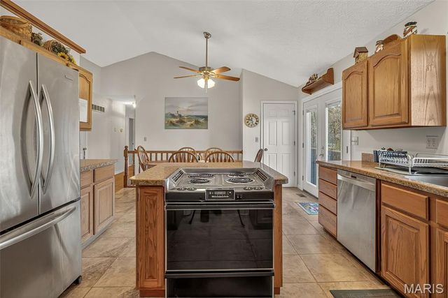 12194 Cedar Circle Drive, Ste Genevieve, MO 63670