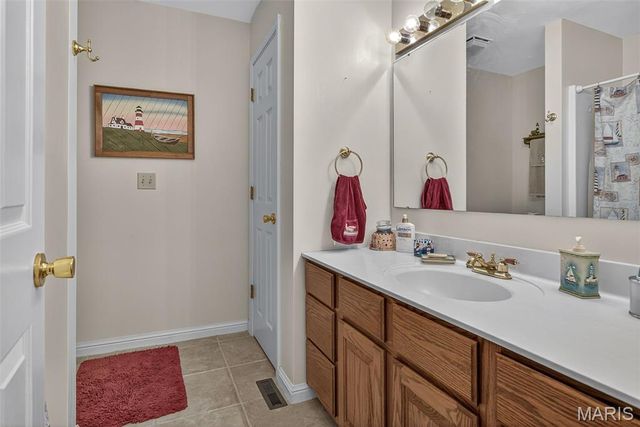 12194 Cedar Circle Drive, Ste Genevieve, MO 63670