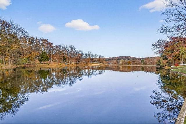 12194 Cedar Circle Drive, Ste Genevieve, MO 63670