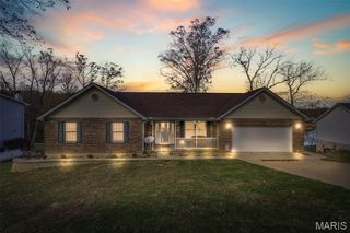 12194 Cedar Circle Drive, Ste Genevieve, MO 63670